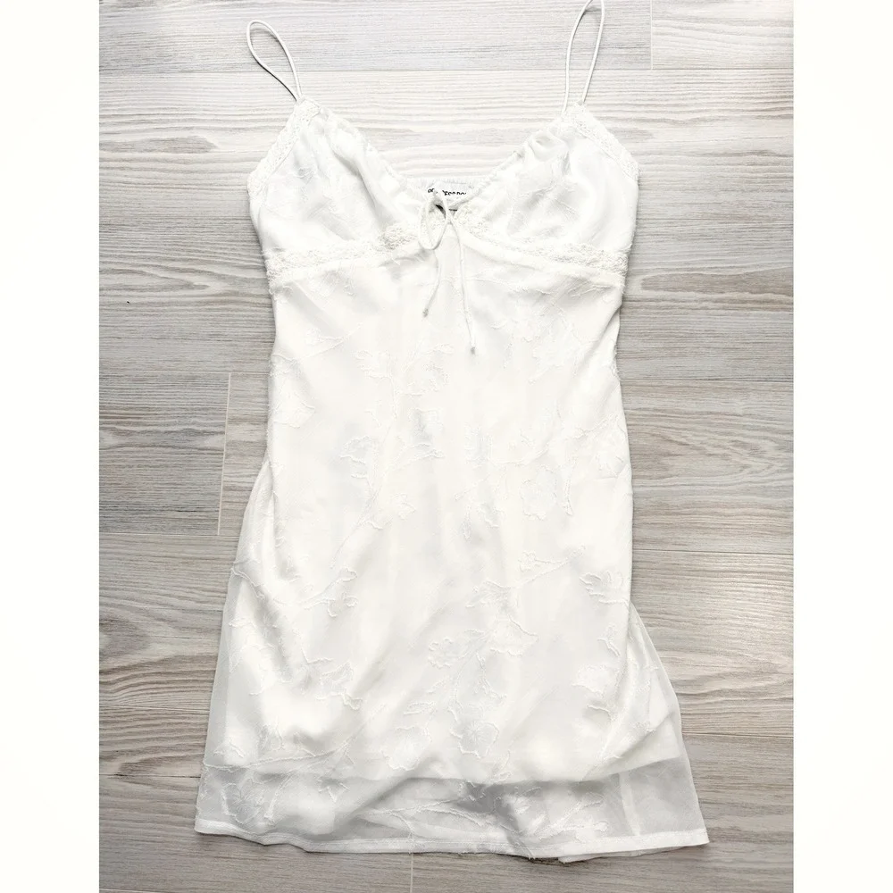 Princess Polly Floral Devore Lace Trim Mini Dress Size 8 White LIKE NEW - Picture 1 of 16